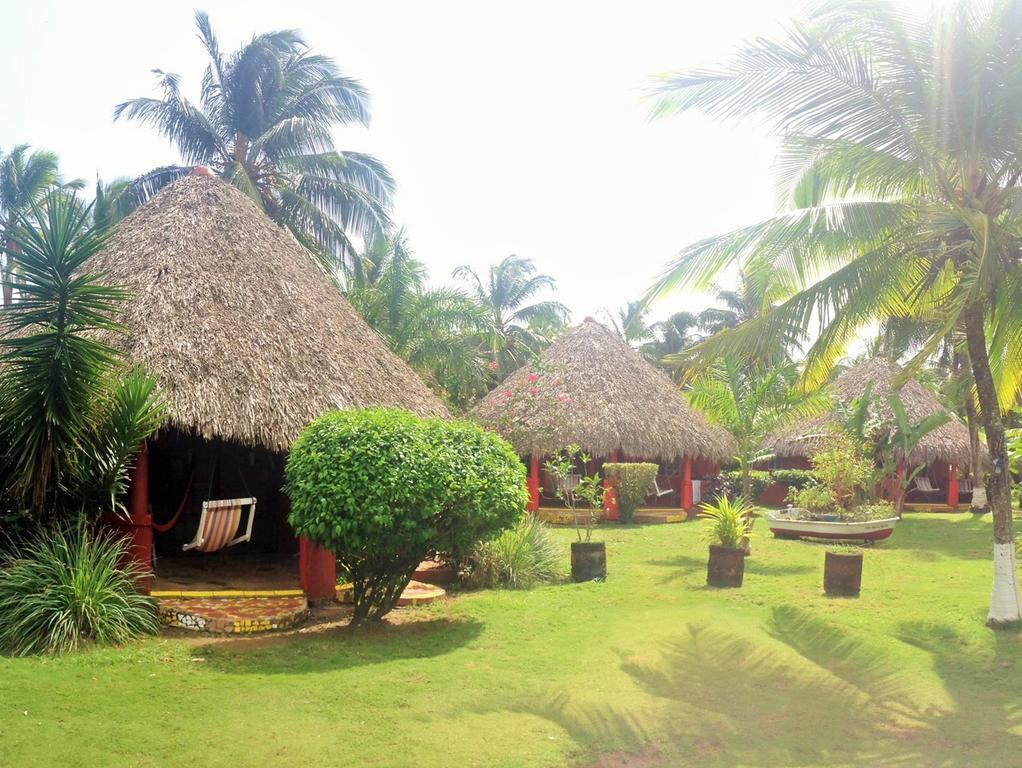 Paraiso Beach Hotel Brig Bay Exterior foto